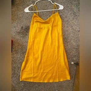 SATIN MINI SLIP DRESS FOREVER 21